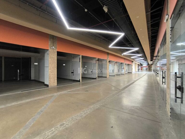 GIRON COLONIAL LOCAL 10 – foto 1