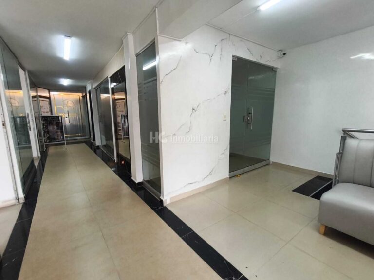 Local Plaza Satelite – foto 2