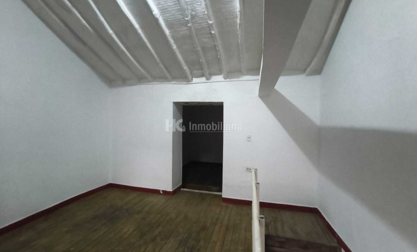 ANTONIA-SANTOS-CASA-COMERCIAL-8