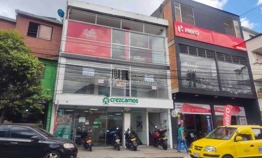 PLAZA-SATELITE-LOCAL-201-6