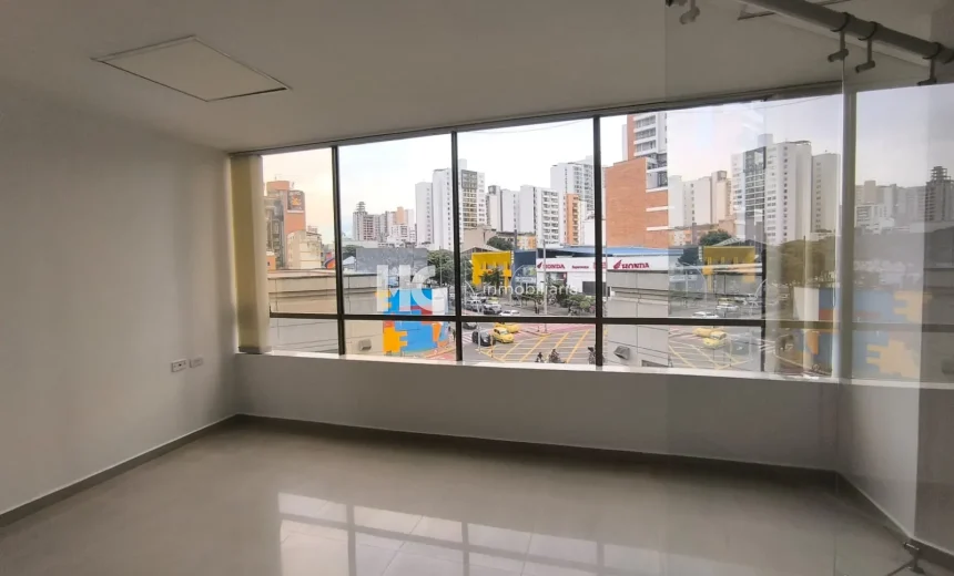 Oficina en renta en Mejoras Públicas, Bucaramanga – foto – HG Inmobiliaria